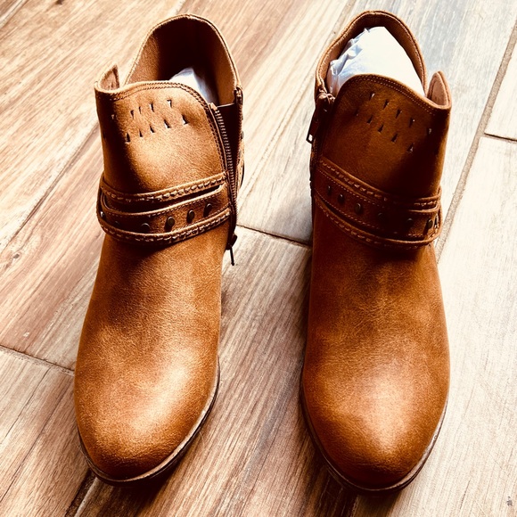 Brand new ladies cognac booties - Picture 10 of 11